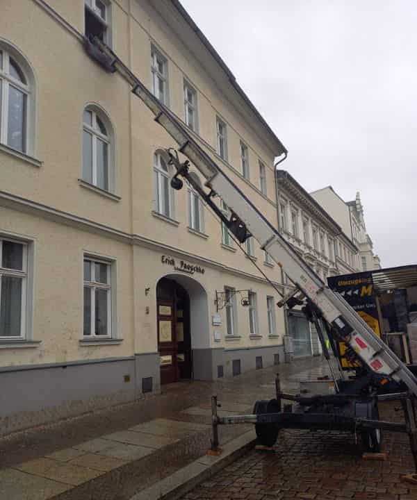 Möbellift in Rastatt für den Firmenumzug